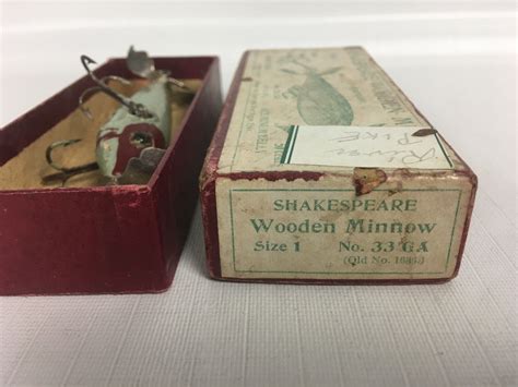 Vintage Shakespeare Minnow Wooden Fishing Lure With Box Ebay