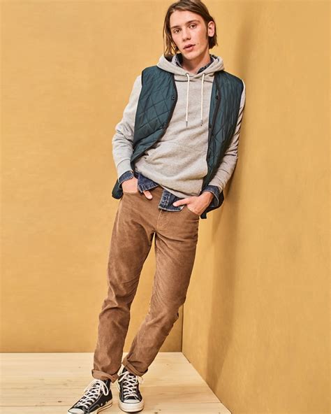 26 Mens Corduroy Pants Outfit Ideas And Styling Tips