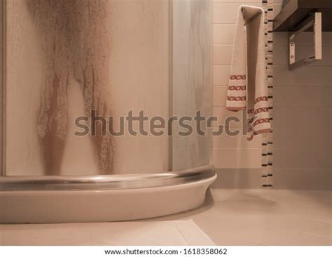 Sexy Naked Womans Legs Inside Shower Foto Stock Shutterstock
