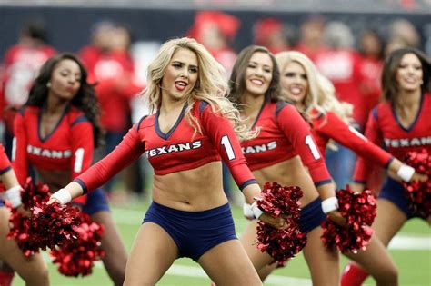 Why Are Cheerleaders Still Being Harassed And Fat Shamed By The Nfl