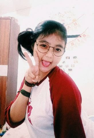 Goyangebod #bigo #bigolive cewek cantik asik goyang ebod. Cewek2 Cantik Lucu Berhijab Anak Remaja Smp - Paimin Gambar