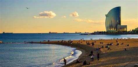 Barcelonnette accommodation in hotels, apartments with huge savings. Barcelona's Barceloneta Area - Information and Guide
