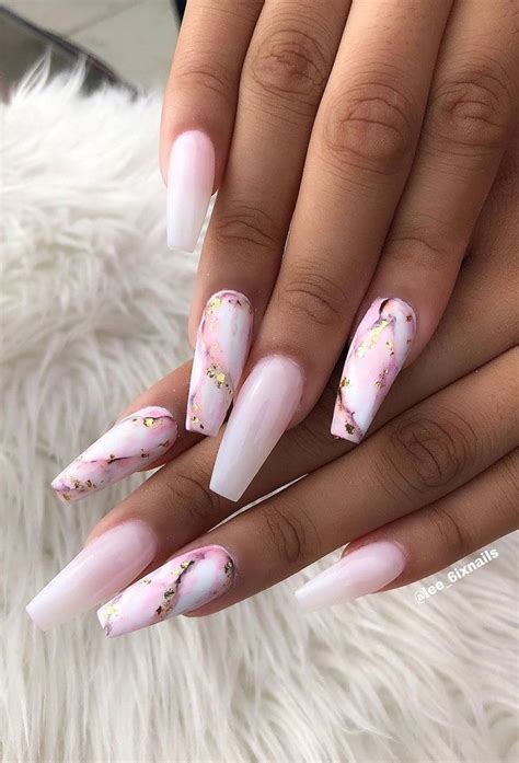 Unique Nails In 2020 Marble Nail Designs Chic Nails Winter Nails