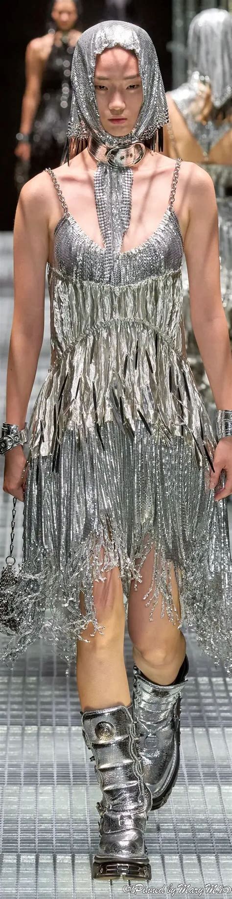Paco Rabanne Spring 2023 Rtw In 2022 Fashion Dresses Flapper Dress