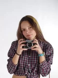 Marvelcharm Nika Camera Girl X Zzup