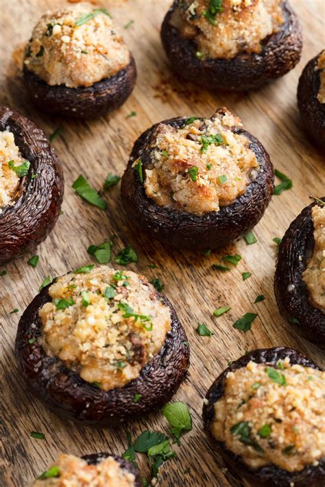 I look forward to this simple, traditional cheese ball every year. Appetizers For Christmas Eve / 65 Best Christmas ...