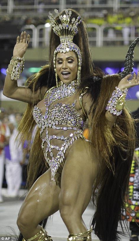 Rio Dancers Flash The Flesh As Carnival Enters Fourth Day Daily Mail