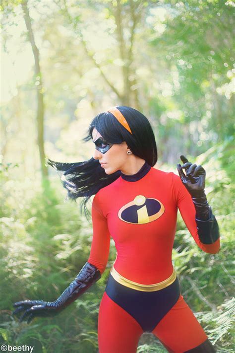 Violet Parr The Cosplay Wiki Fandom Powered By Wikia