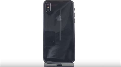 Leaked Images Indicate Iphone 8 To Sport Vertically Placed Dual Camera