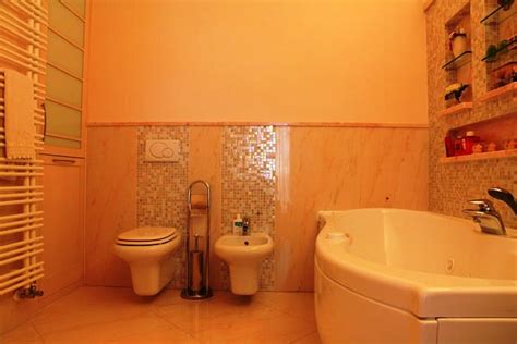 33 small primary bathroom ideas. 30 Terrific Small Bathroom Design Ideas - SloDive