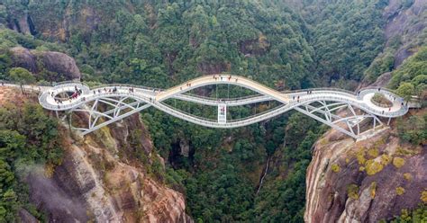 Check Out The Bending Ruyi Bridge In China Popsugar Smart Living