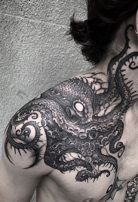Huge Free Hand Shoulder Tattoo Octopus Tattoo Design Body Art
