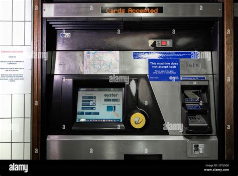 Ticket Machines On The London Underground Stop Taking Cash During The