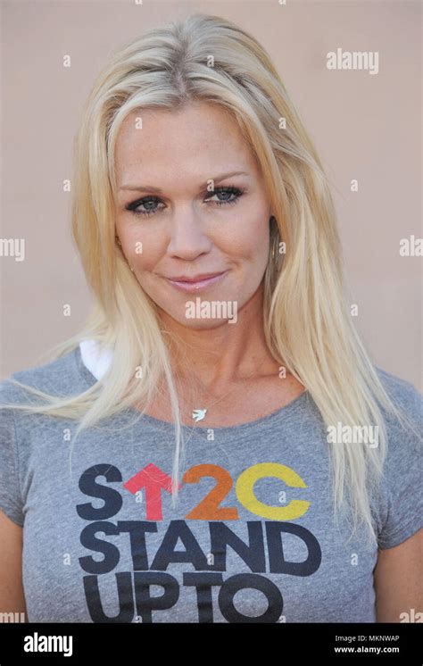 Jennie Garth At 2012 Stand Up To Cancer At The Shrine Auditorium In Los