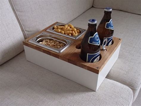So ist kühlung auch am sofa möglich. Sofa Tablett - Bier Kiste - Couch Butler - Getränkehalter ...