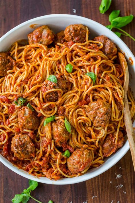 Spaghetti And Meatballs In Homemade Marinara Sauce Learn How To Make
