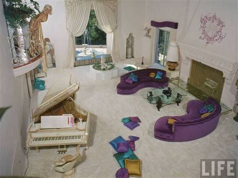 Jayne Mansfields Pink Palace Set The Bar For Over The Top Celebrity Homes Jayne Mansfield