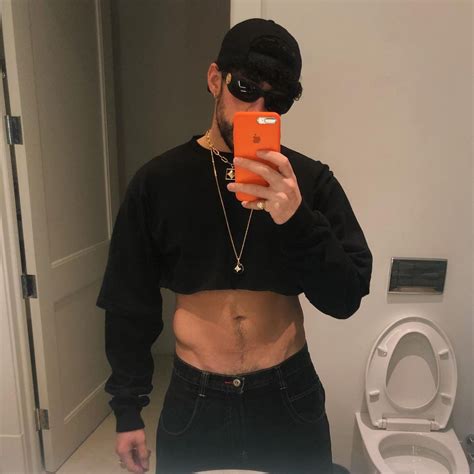 Bad Bunny Shows Off His Incredible Abs As He Poses In A Crop Top For Mirror Selfie The Us Sun