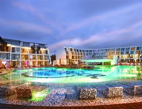 Find the best deal for hard rock hotel desaru coast, malaysia. Hard Rock Hotel Ibiza, Spain - Grand Hilton Vacation India