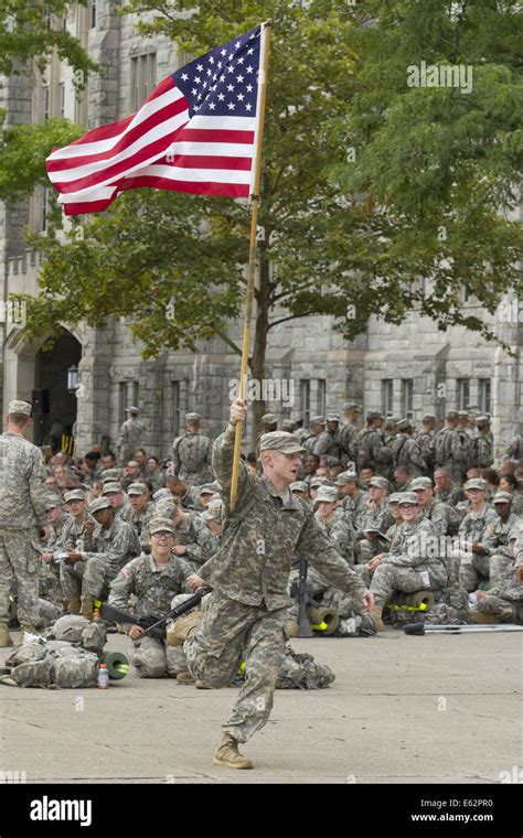 West Point New York Usa 12th Aug 2014 New Cadets Watch A Cadet