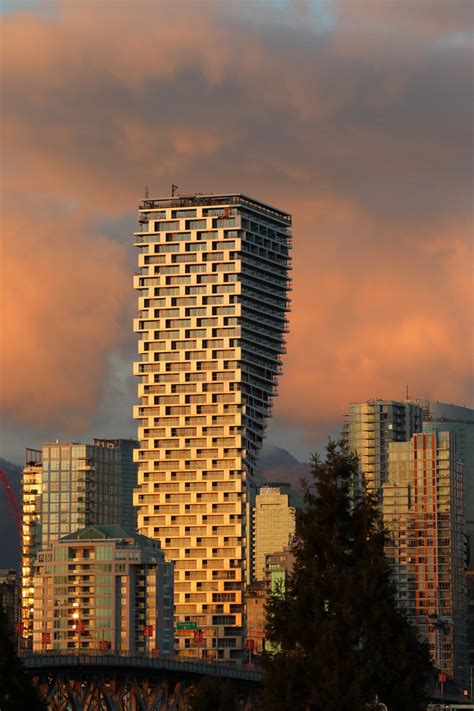 The building is being developed by westbank projects corporation on howe street. Vancouver House - Properties - Westbank Living