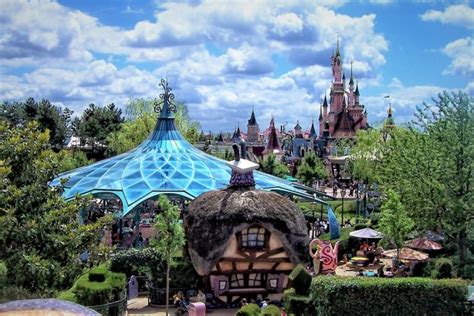 Visite Guidée De Fantasyland Disneyland Paris France Hisour Art
