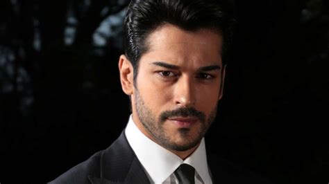 Burak Özçivit Conoce Al Guapo Actor Turco De Amor Eterno