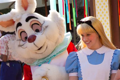 Disneys Character Fan Days White Rabbit Alice Carlos Flickr