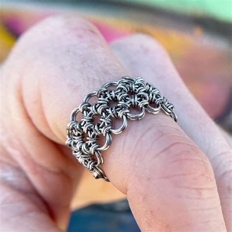 Welded Link Japanese Chainmaille Ring In 2021 Chainmaille Ring Chain