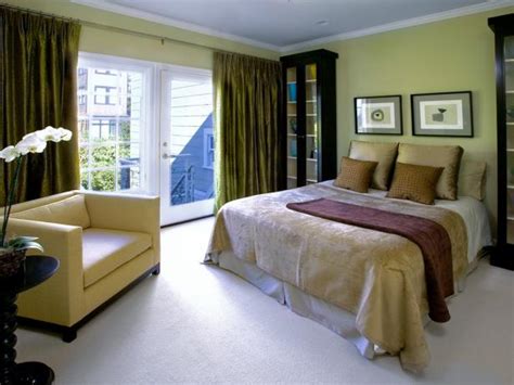 Use bedroom colours to their full potential. Bedroom Paint Color Ideas: Pictures & Options | HGTV