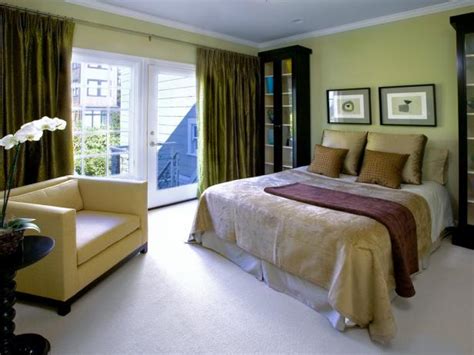 For any home, there is a strong need for a colorful bedroom since light bedroom colors affect your mood. Bedroom Paint Color Ideas: Pictures & Options | HGTV