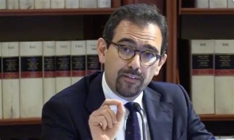 Il paragone tra draghi e ciampi verrebbe quasi naturale, anche alla luce del fatto che nel 1991 il ci sentiremmo però di affermare che il presidente ciampi ha avuto un percorso più politico rispetto a. "Draghi deve farcela e l'unico modello è Ciampi" dice Clementi