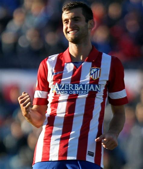 Em 2003, retornou ao atlético de madrid, onde permaneceu duas temporadas. Baptistao se marcha cedido del Atlético al Villarreal ...