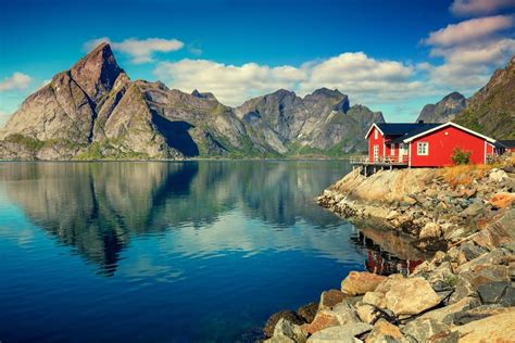 Though the city is developing fast in becoming a modern commercial center, it doesn't stop. Top Things to Do in Norway - What to See in Norway - Arzo ...