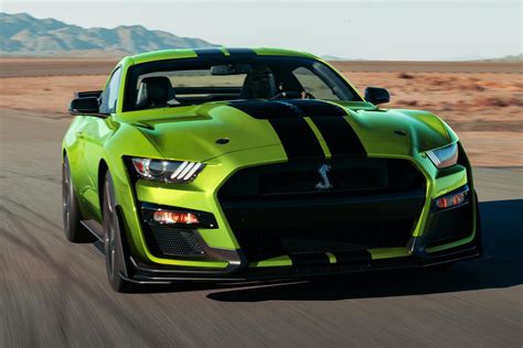 2020 Ford Mustang Shelby Gt500 Gets New Retro Inspired Color Options