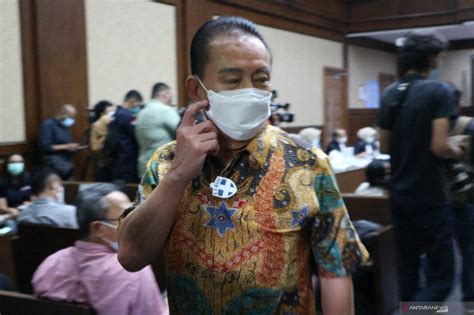 Djoko tjandra ditangkap di malaysia dan dijemput oleh bareskrim polri. Vonis Djoko Tjandra Dkk Tak Timbulkan Efek Jera - MerahPutih