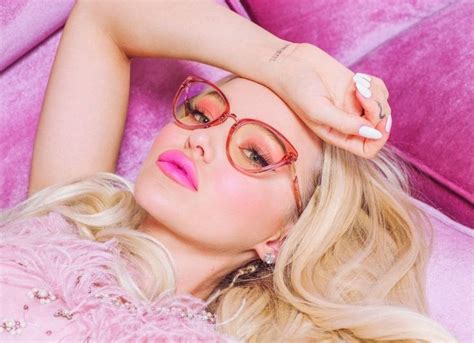 Pin By R8er138 † On Dove Cameron † Dove Cameron Round Sunglass Women