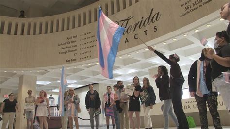 Florida House Advances Transgender Bathroom Bill Youtube