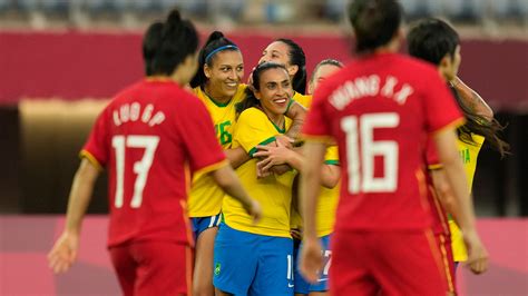 Marta Scores Twice Brazil Routs China 5 0 At Olympics