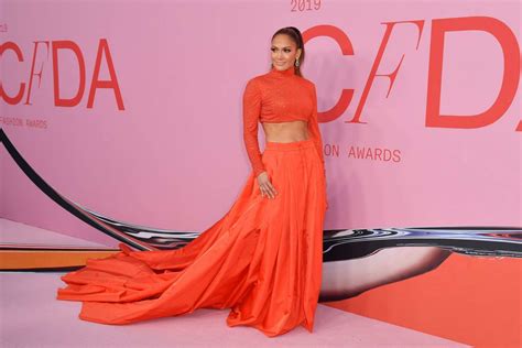 Jennifer Lopez Attends The 2019 Cfda Fashion Awards At Brooklyn Museum
