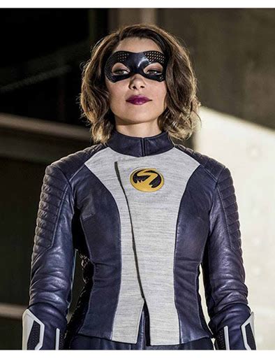 DC COMICS AND ARROWVERSE The Flas Sstar Jessica Parker Kennedy Nora