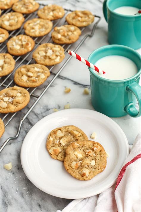 Tarateaspoon » easy christmas recipes » christmas cookies » christmas tree sugar cookies: White Chocolate Macadamia Nut Cookies with Sea Salt | Recipe | Macadamia nut cookies, White ...