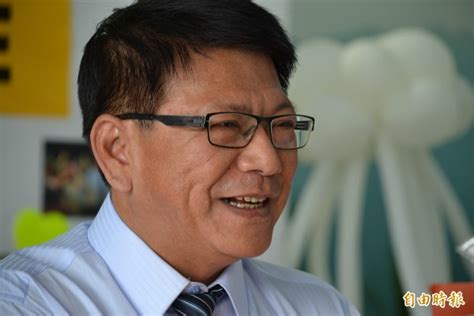 潘孟安, 新冠肺炎, 疫情, 快篩站, 確診, 屏東 高雄警陪妻回娘家探視岳母染疫 屏東家庭群聚7人中鏢 2021/05/28 17:44 2021/05/28 17:44 黑暗勢力席捲屏東 潘孟安：對勝選充滿信心 - 政治 - 自由時報電子報