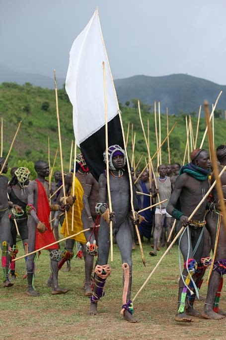 suri tribe donga fight