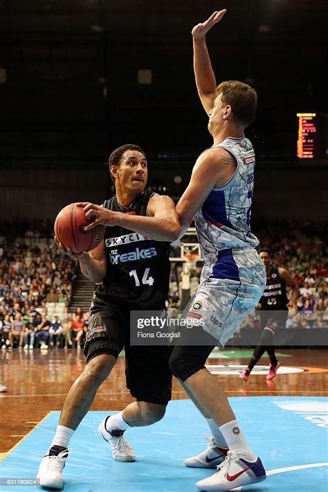 Mika Vukona Of The Nz Breakers Takes A Shot Defended By Daniel News Photo Getty Images