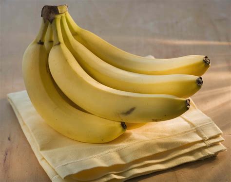 A Guide To 6 Different Types Of Bananas