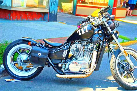 Het mooiste zou zijn als het een beetje bij een bobber past. 87 honda vt700 Bobber rat chop | Honda bobber, Honda ...