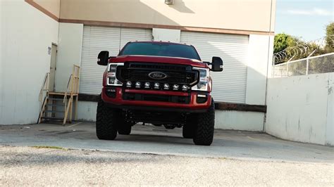 Ford F 250 Tremor Becomes Even More Hugely Capable On 4 5 Pintop Lift And 38s Autoevolution