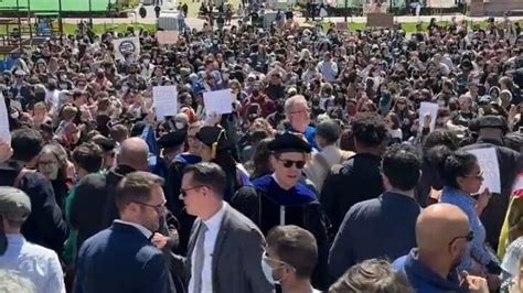 Columbia University witnesses massive faculty walkout after dozens of