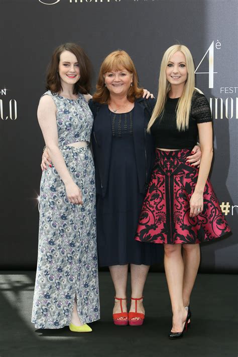 Daisy Mrs Patmore And Anna Of Downton Abbey Sophie Mcshera Downton